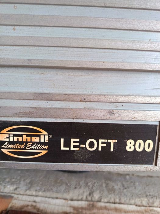 Настолна оберфреза Einhell LE-OFT 800