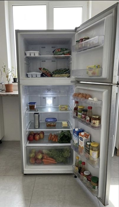 Продам холодильник