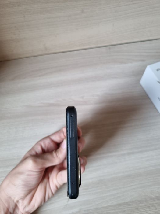 Продам смартфон Huawei nova 11i