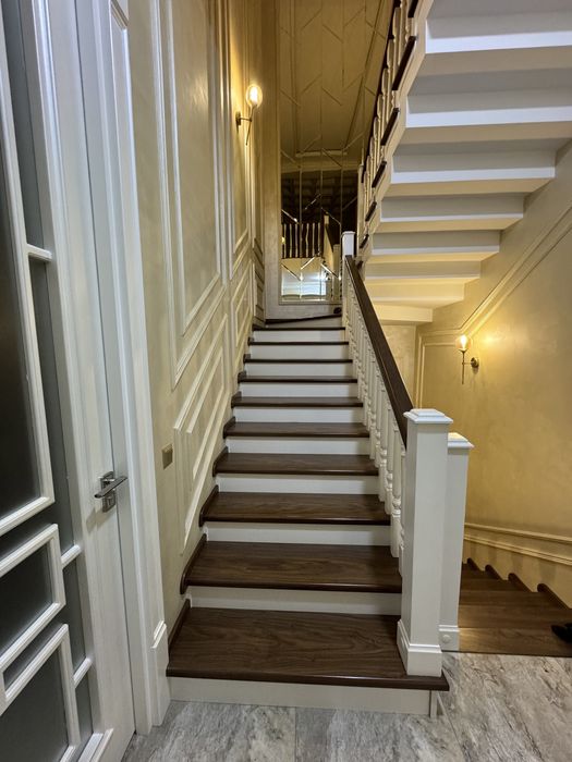 двери лестница