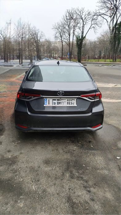 Inchiriez Toyota Corolla / Camry/ Uber / Bolt