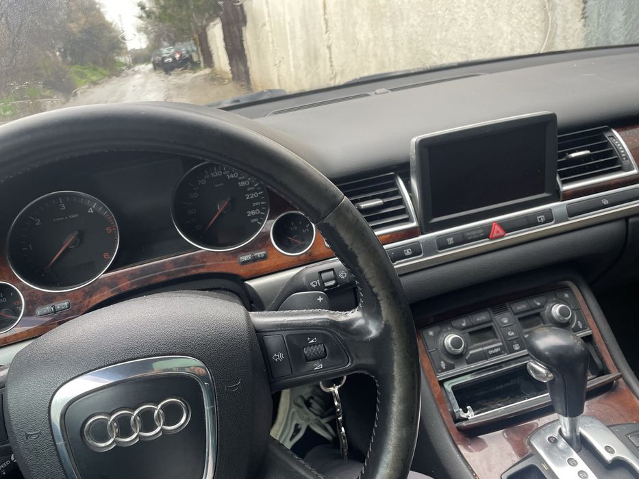 Dezmembrez Audi A8 d3 3.0 ASB/volan mahon/cutie/egr/usi/capotă/STOPURI/motor/faruri bi-xenon/aripi/perne/turbo/convertizor/statie bose/oglinzi/trager