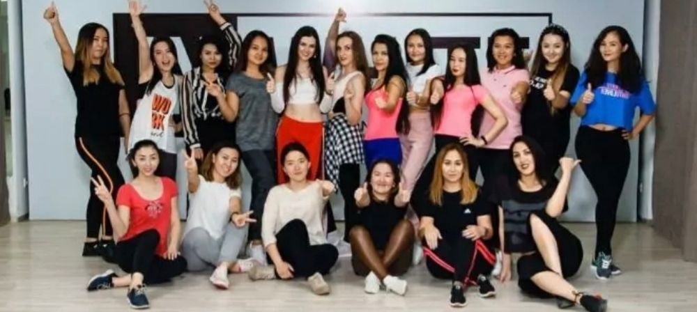 Тренировки, танцы, фитнес