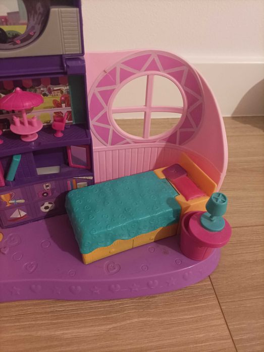 Căsuța de păpuși