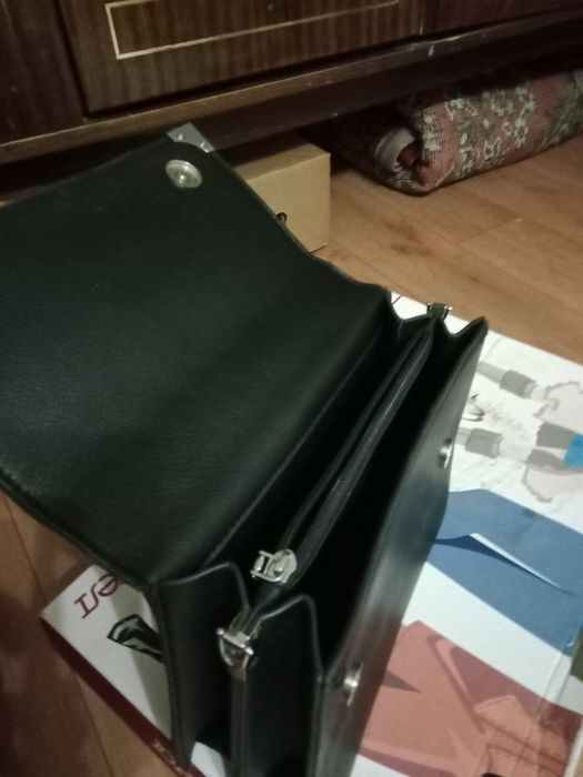 Продам женскую сумку