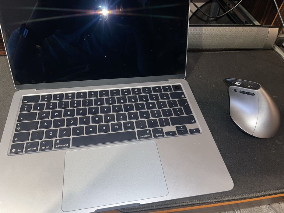 MacBook Air M4 | 16GB RAM | Sky Blue | Като НОВ (28 цикъла)