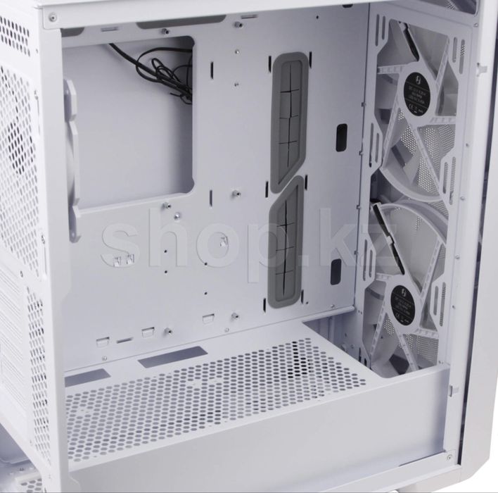 Продам корпус Lian Li 215 W