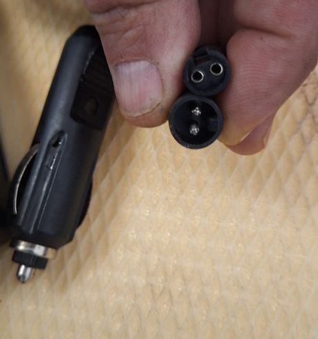 Camera video marșarier duba cu incarcator auto universal