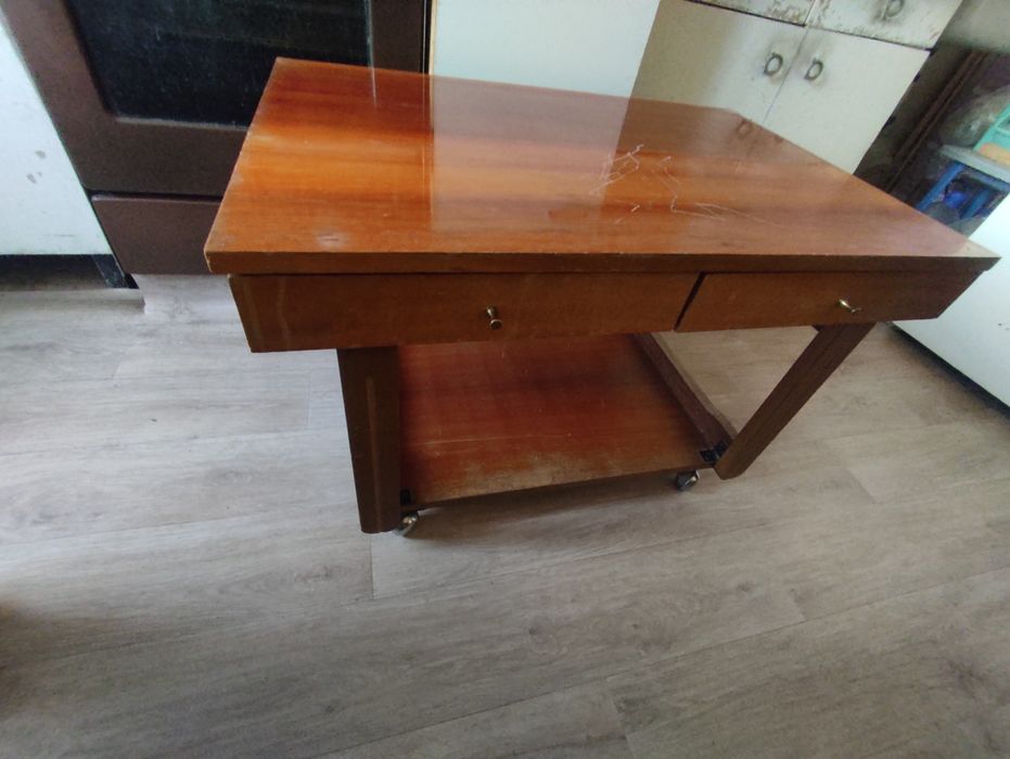 Журнальный столик