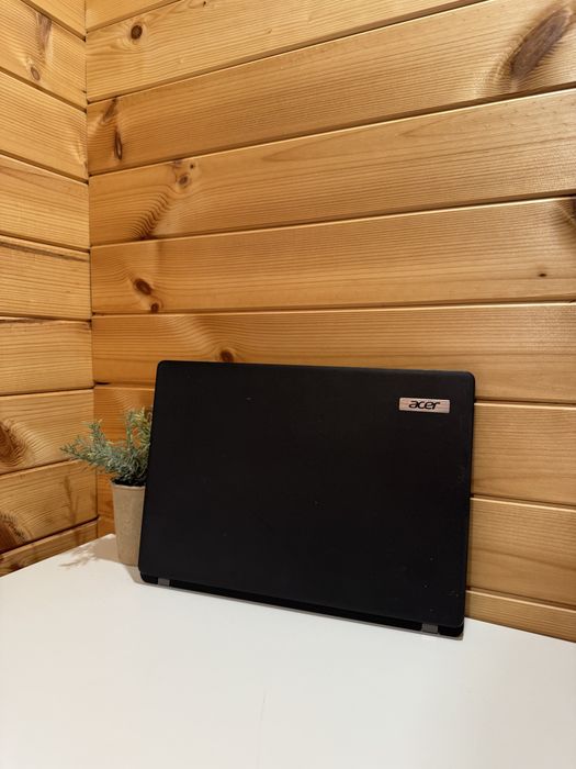 Лаптоп Acer TravelMate P214