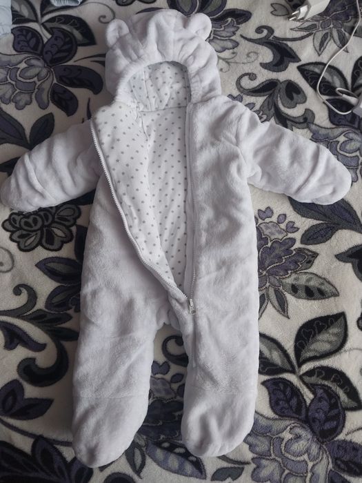 Продам комбинезоны бу детские