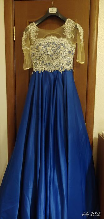 Платье вечернее для девушек