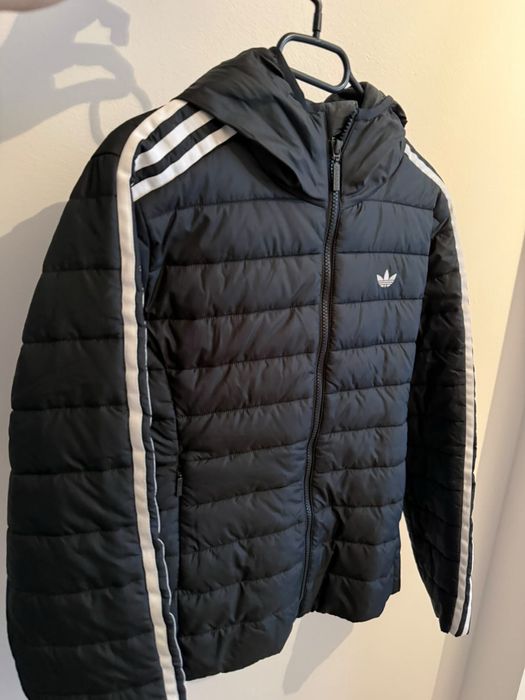 Дамско яке adidas