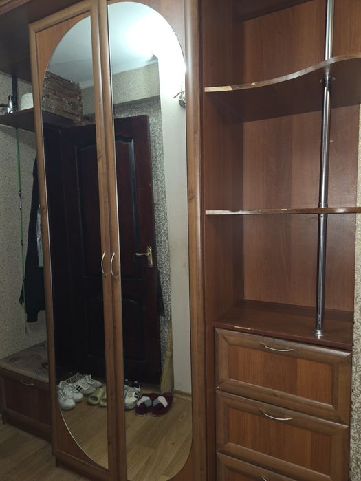 Продам прихожую недорого