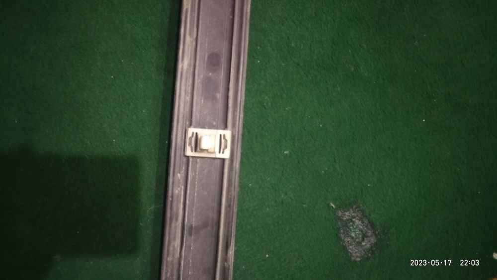 Молдинг двери ауди 100