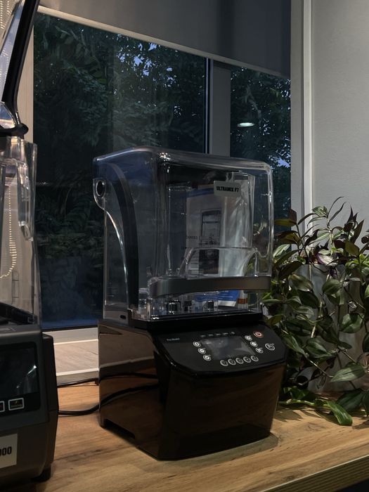 блендер новый грантия 1 год