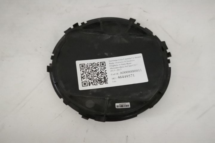 Emblema Grila Centrala Cu Senzor Radar Distronic Si Incalzire Original