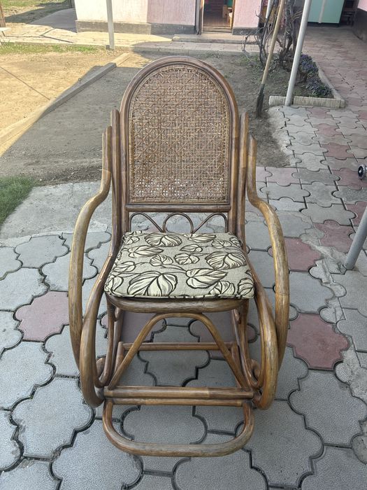 Кресло качалка ротанг