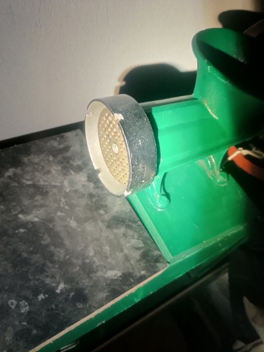 Машина за мелене на Месо и др.