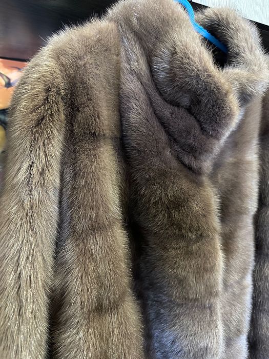 Продам Норковую шубу