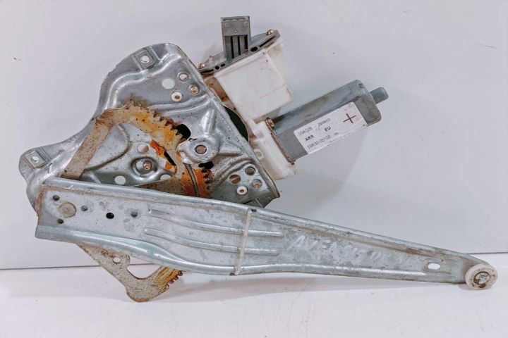 Macara  Dreapta Spate  6983005100 / 994028 Toyota Avensis a 2-a gener
