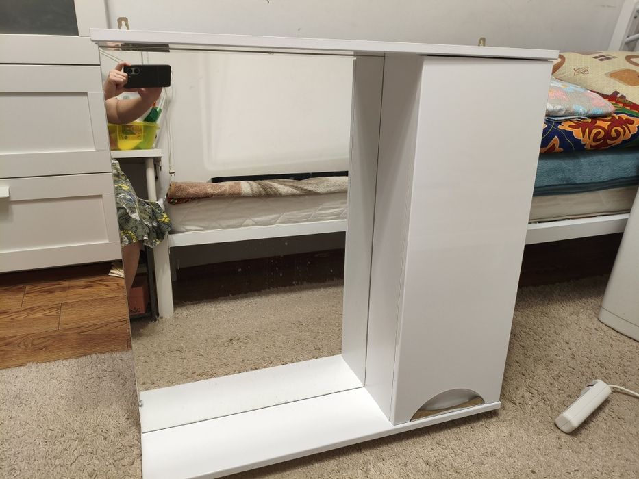 Шкаф для ванной комнаты