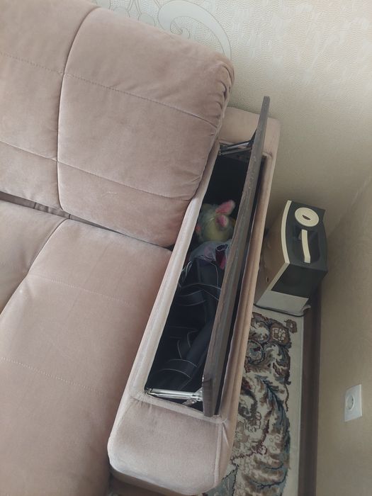 Продам диван угловой