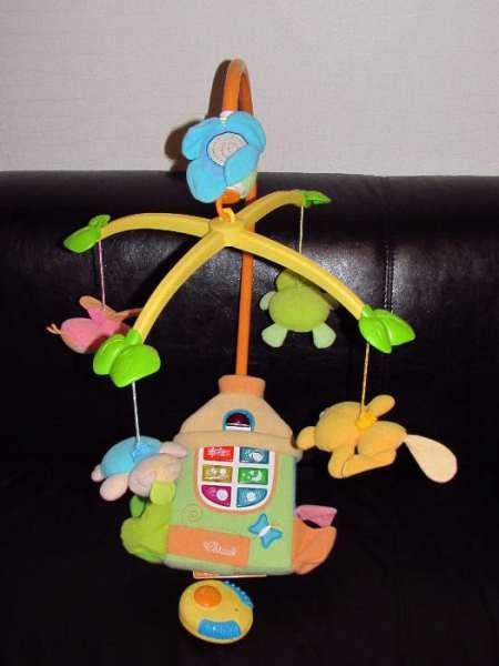 Музикална играчка за креватче Сhicco