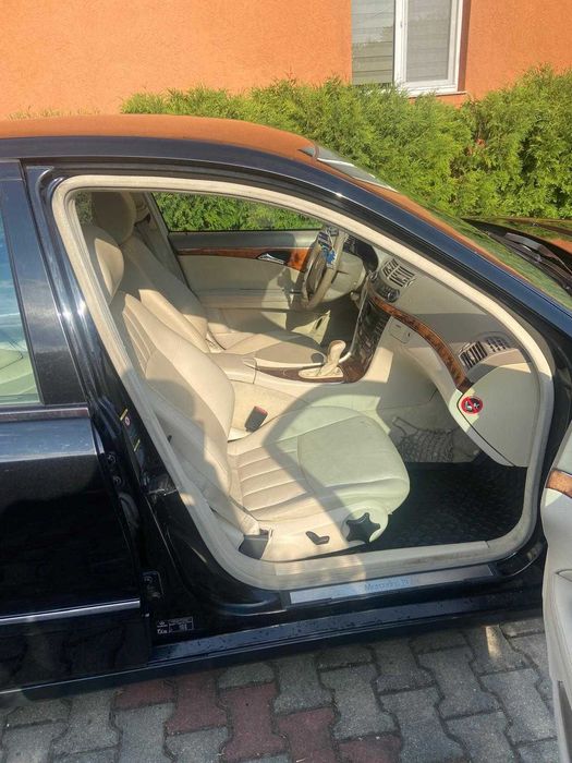 MERCEDES-BENZ E-Class 2005 — imagine 4