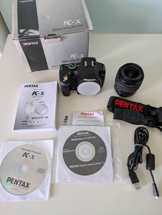 Pentax K-X цифров SLR фотоапарат + 1:3.5-5.6 18-55mm обектив - фул