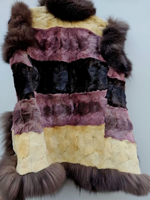 Уникален дамски елек естествен косъм лисица М размер