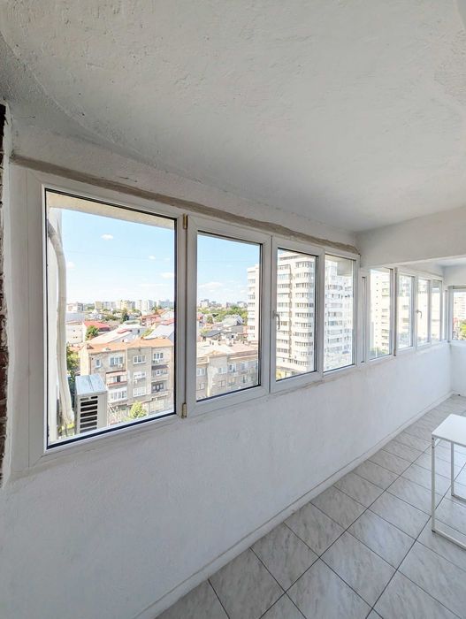 Inchiriere 3 camere, Piata Victoriei (4 min.) ** 570 EUR