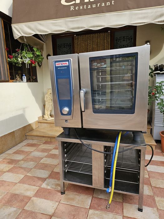 Cuptor profesional  Rational 6 /10 tavi
