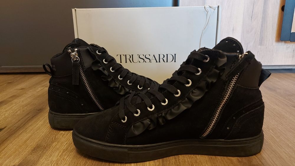 Дамски кецове TRUSSARDI