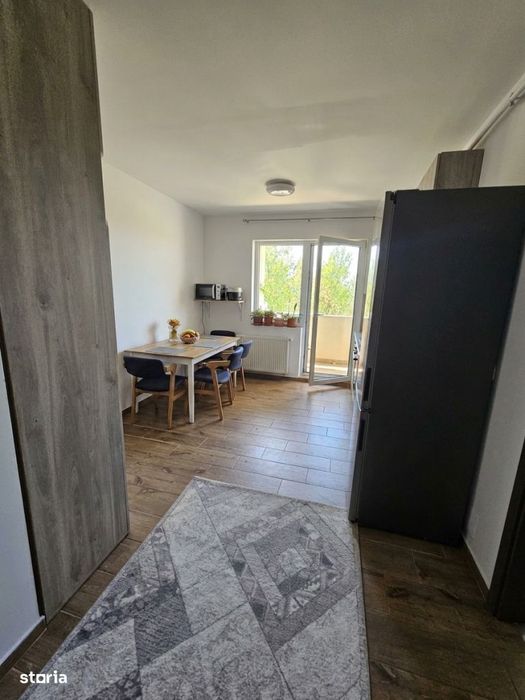 Apartament 2 camere mobilat, 55 mp, decomandat, etaj intermediar, zona