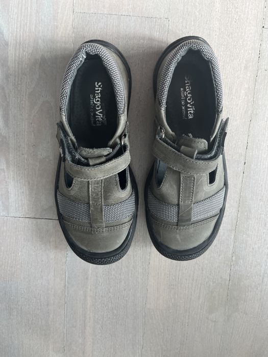 Детские сандалии