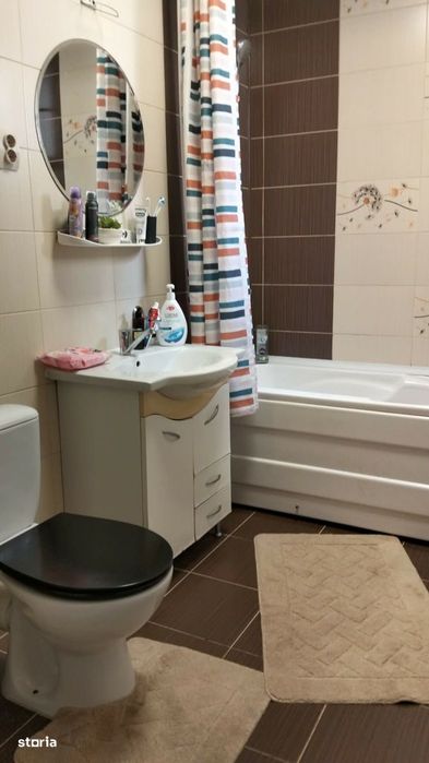 Apartamnet cu 3 camere,gradinaa si parcare cu CF,zona Eroilor-Floresti