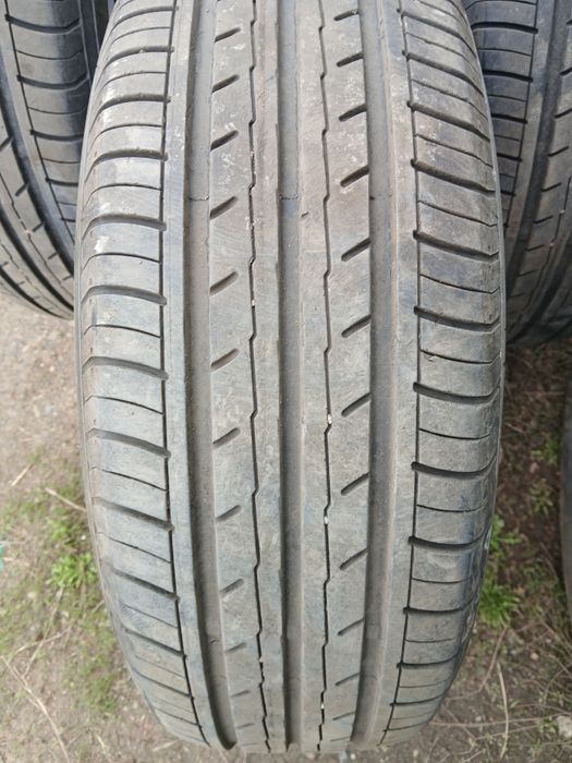 Продам резину в отличном состоянии YOKOHAMA