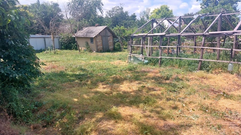 Casa 3 cam. + anexe, teren 2000mp, drum asfaltat Barcanesti(Ialomita)