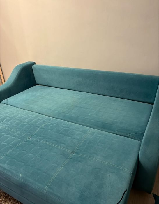 Диван для спальни зал