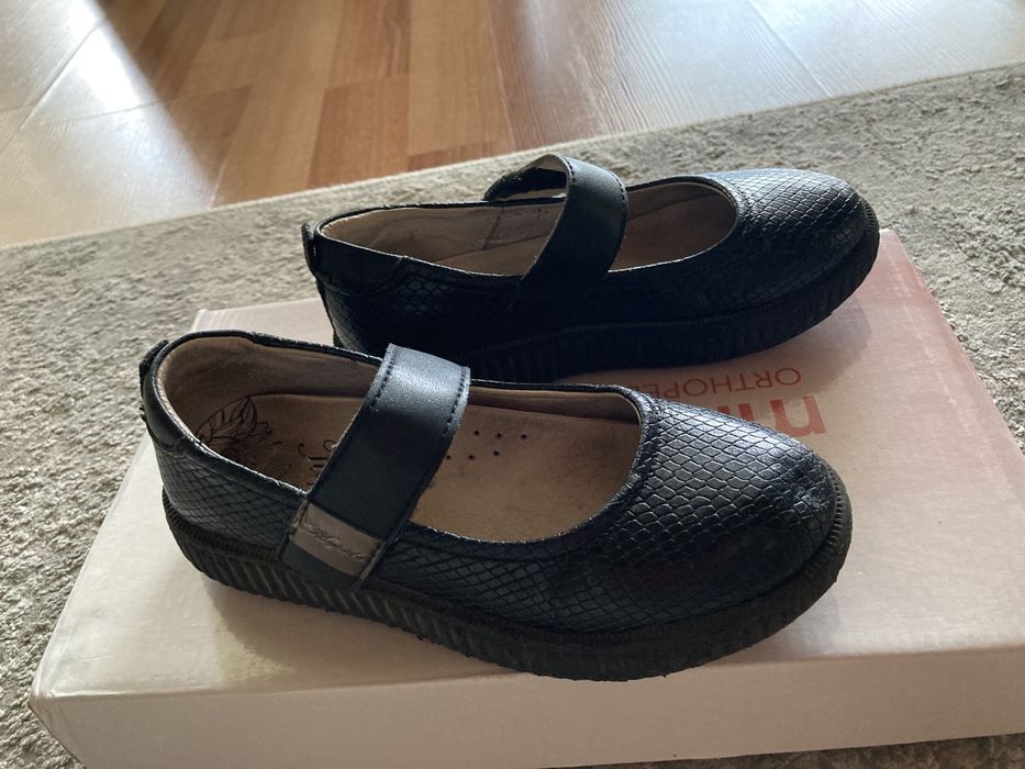 Школьный туфли