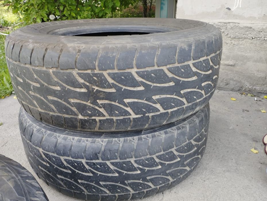 Продается шины 265/65/17 летние 3шт.