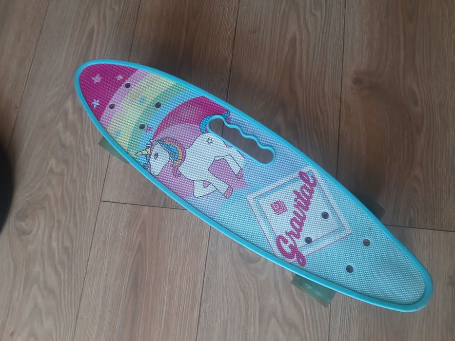 Продам пенни борд для девочки.