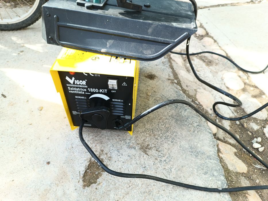 Oferta!!!Aparat de sudură  VIGOR KIT 1800