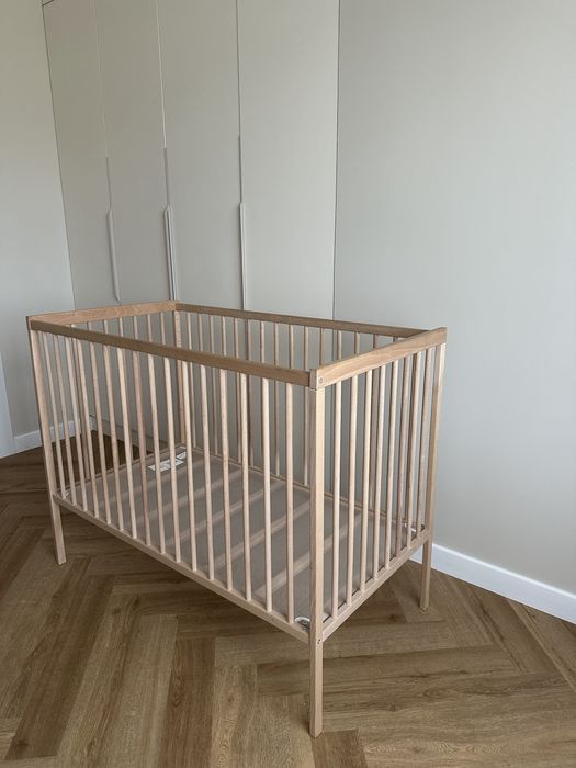 Продам деревянный манеж Ikea