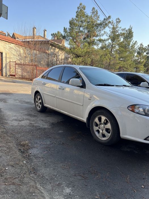 Продается Лассети Джентра