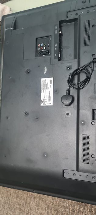 Led tv 102 cm (40 inchi)