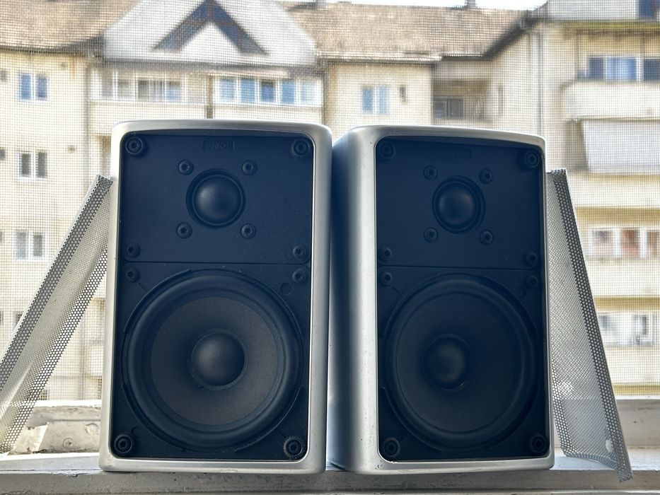 Boxe Canton Plus GX sateliti!