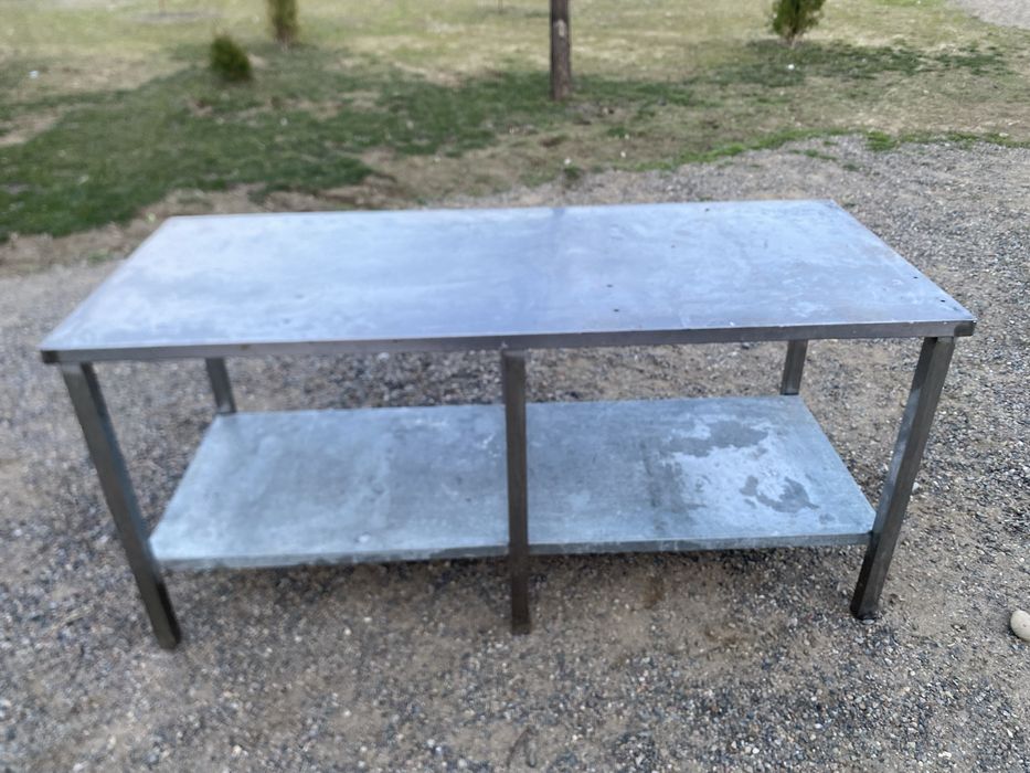 Столы для кухни из нержавейки