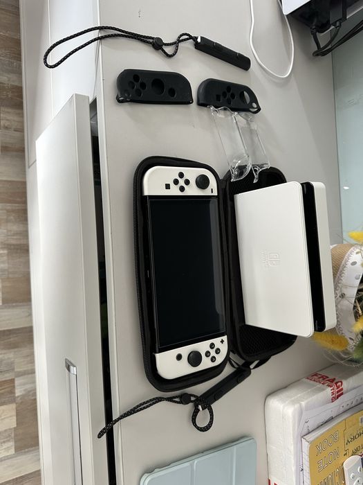 Nintendo Switch Oled с екстри